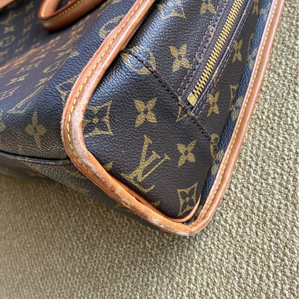 Louis Vuitton Rivoli Business Monogram Elegant - Unisex - Picture 13 of 17
